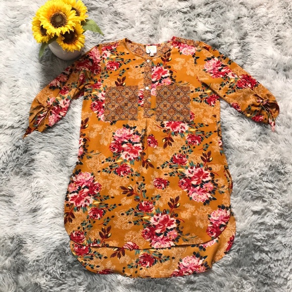 fig and flower Tops - Fig and Flower Tunic Blouse